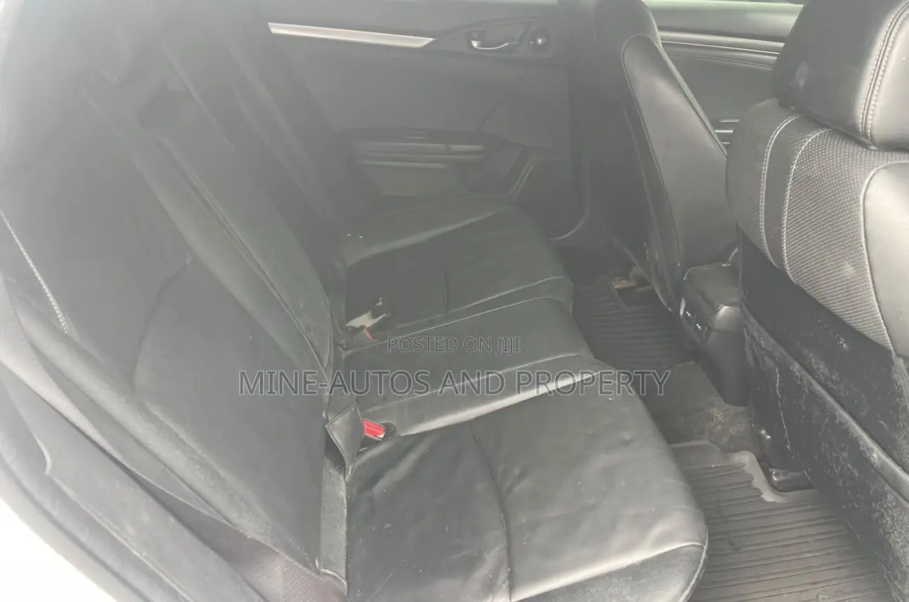 Honda Civic Sport Touring Hatchback 2018 White