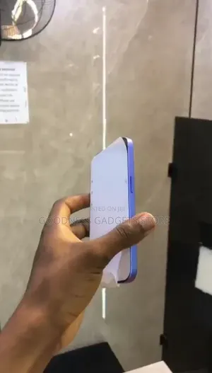 Apple iPhone 16 128 GB Blue