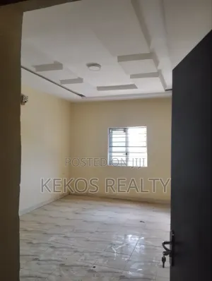2bdrm Block of Flats in Navy Estate Road, Karshi for rent