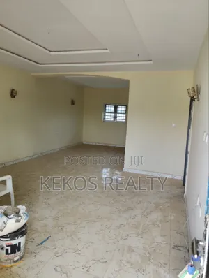 2bdrm Block of Flats in Navy Estate Road, Karshi for rent
