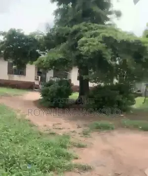 Furnished 3bdrm Bungalow in Bucknor Estate for sale