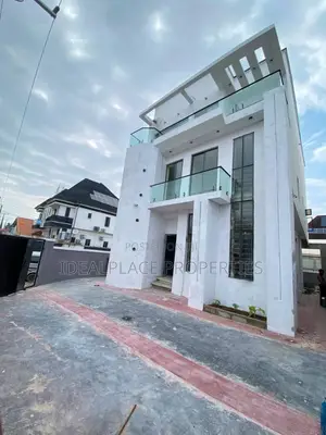 5bdrm Duplex in Idado for sale