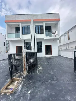 4bdrm Duplex in Ikota for sale