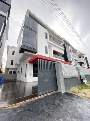 5bdrm Duplex in Ologolo for sale