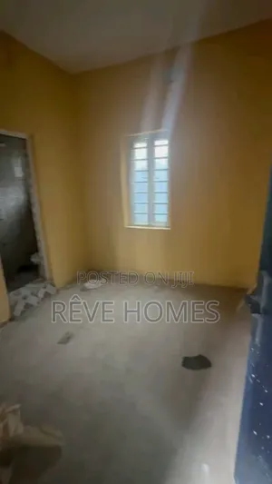 Studio Apartment in Oworonshoki / Gbagada for rent