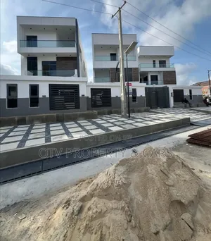 5bdrm Duplex in Lekki Phase 1 for sale