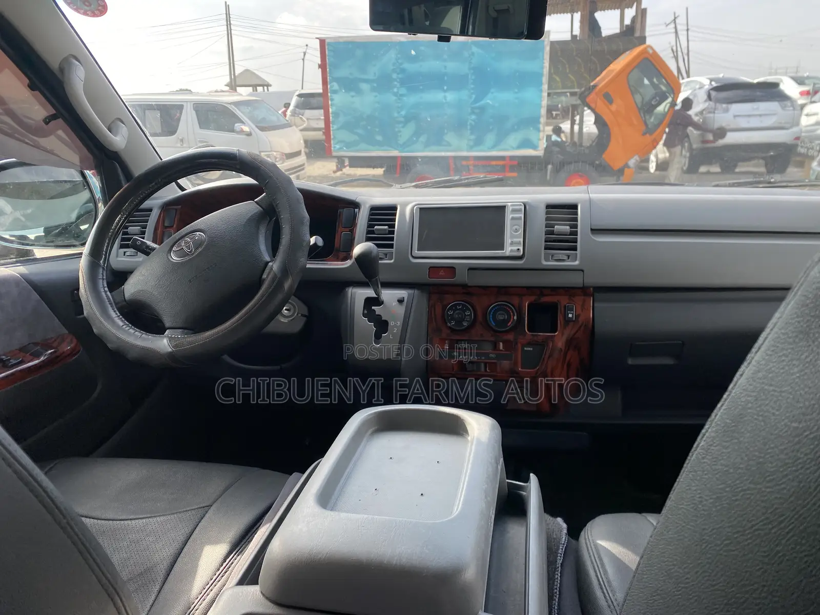 Toyota HiAce 2012 Blue