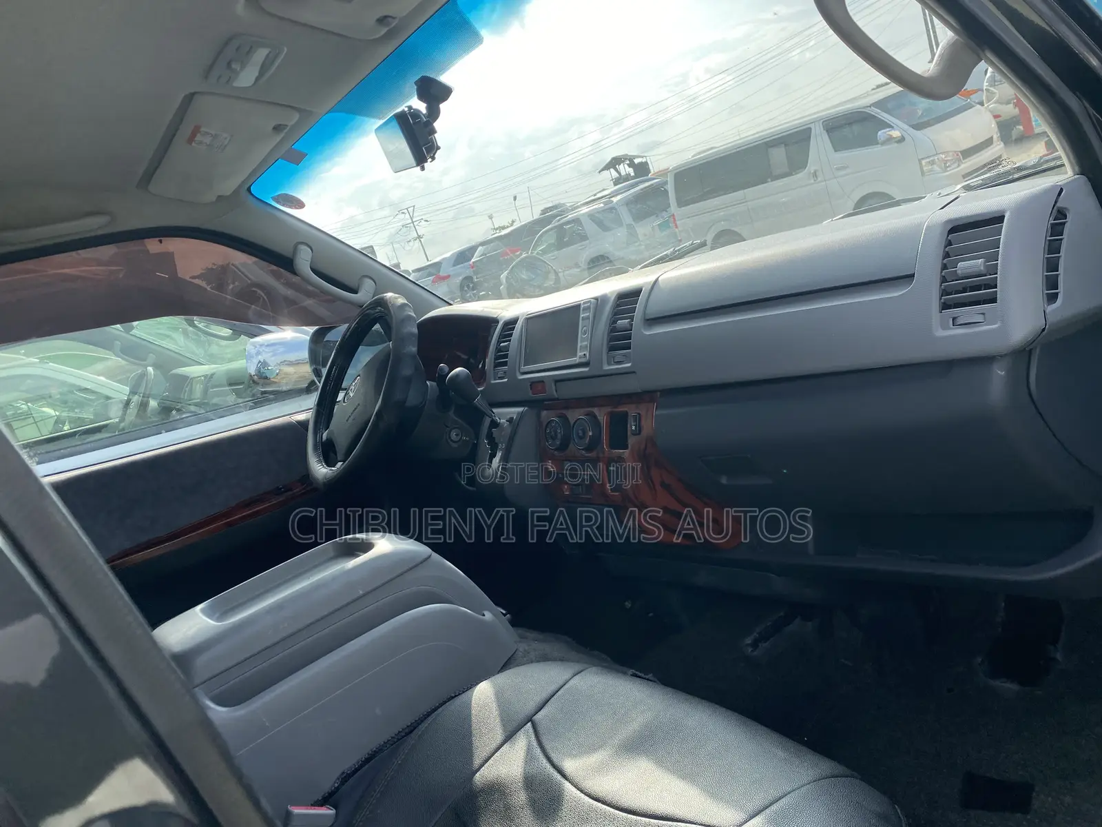 Toyota HiAce 2012 Blue