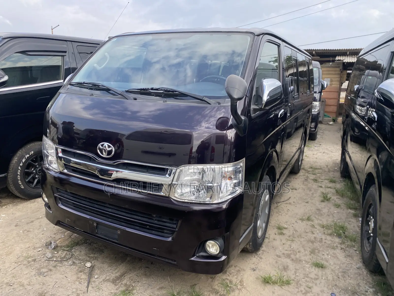 Toyota HiAce 2010