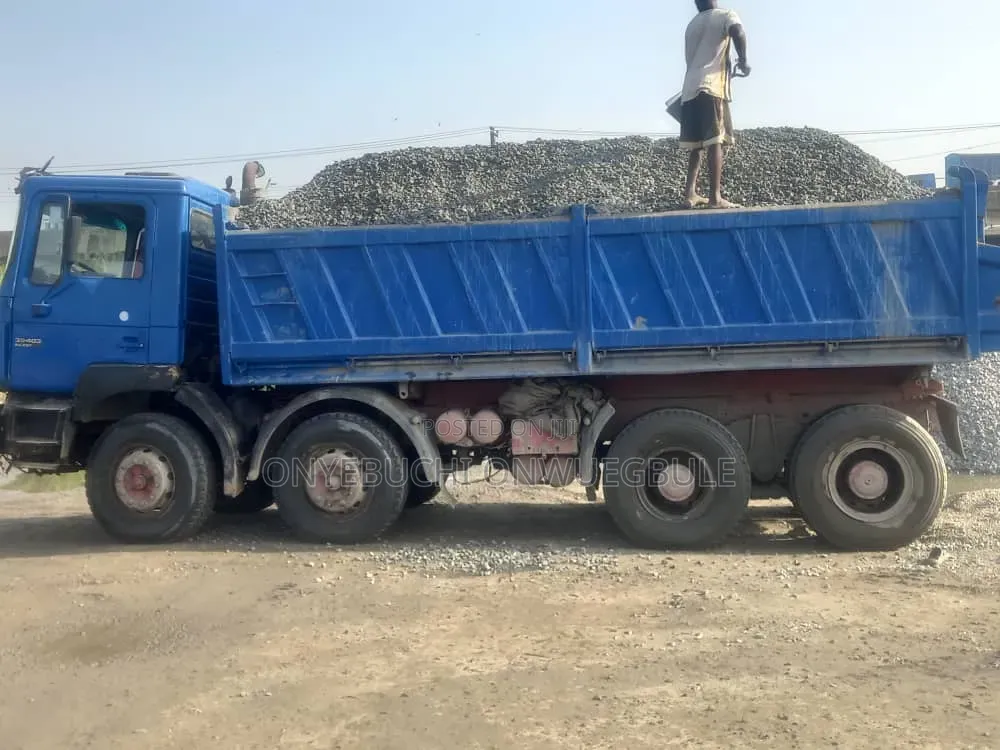 Chippings, Granite, Hard Core and Stone Base