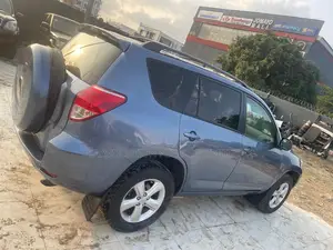 Toyota RAV4 2.4 2008 Blue