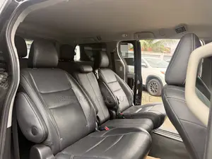 Toyota Sienna SE 8 Passenger (3.5L 6cyl 8A) 2017 Black