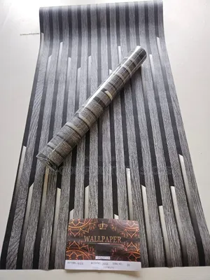 Wood Effect Striped Wallpaper – Premium Interior Decor