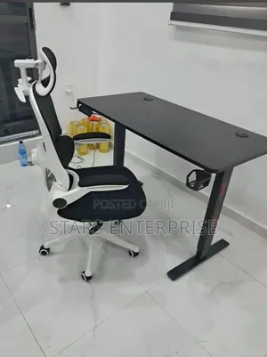 Adjustable Chair With Headrest
