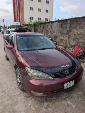 Toyota Camry 2005 Red
