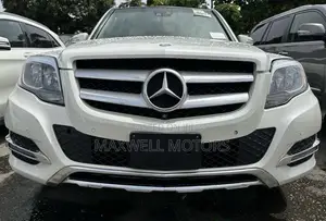 Mercedes-Benz GLK-Class Base GLK 350 4dr AWD 4MATIC (3.5L 6cyl 7A) 2015