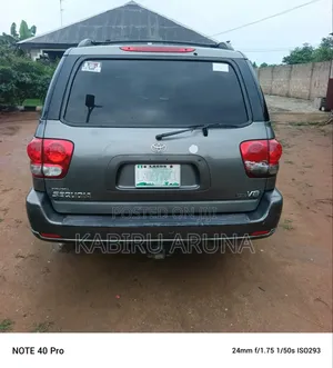 Toyota Sequoia 2007 Gray