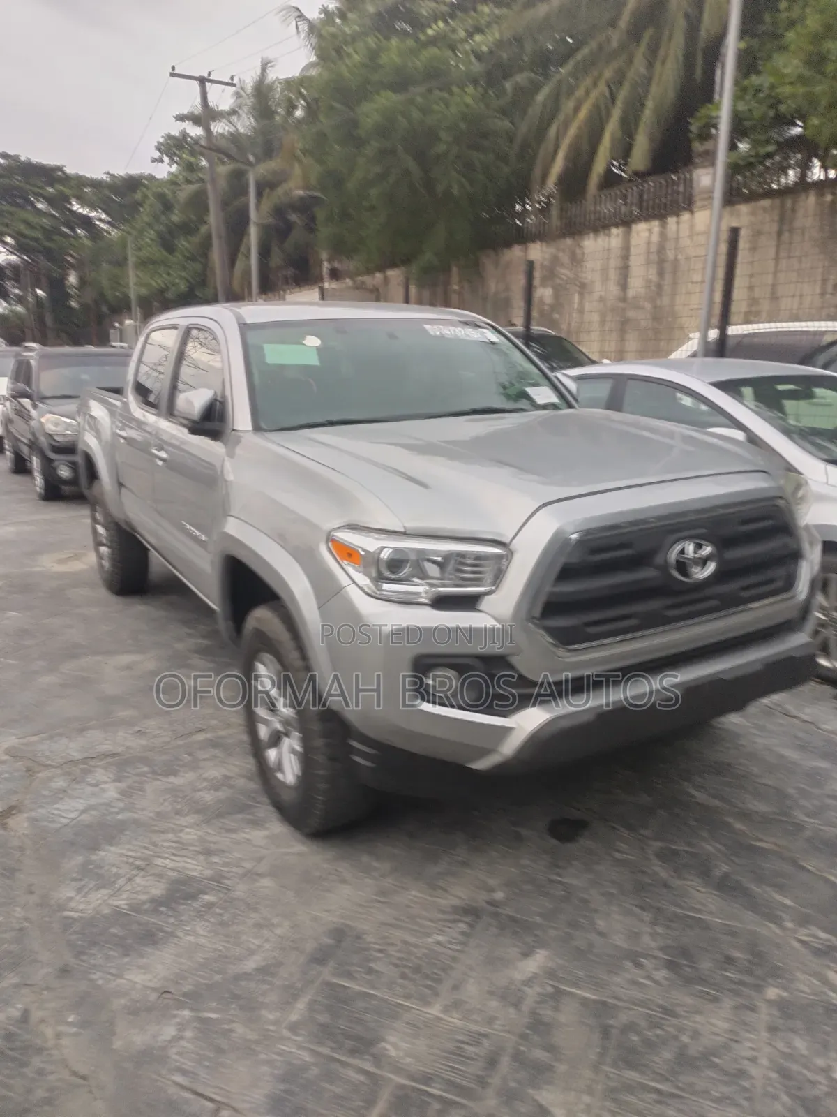 Toyota Tacoma 2018 Gray