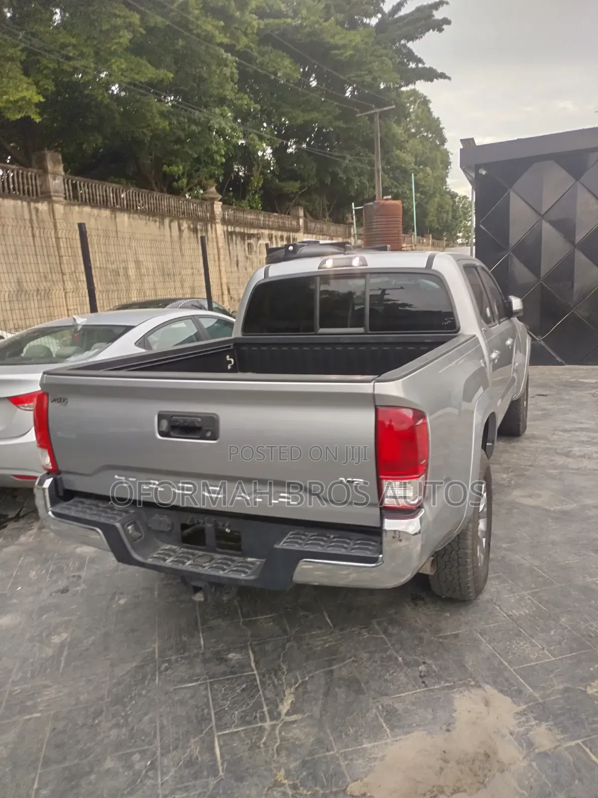 Toyota Tacoma 2018 Gray