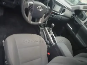 Toyota Tacoma 2018 Gray
