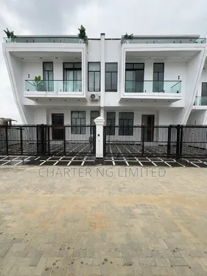 4bdrm Duplex in Lekki for sale