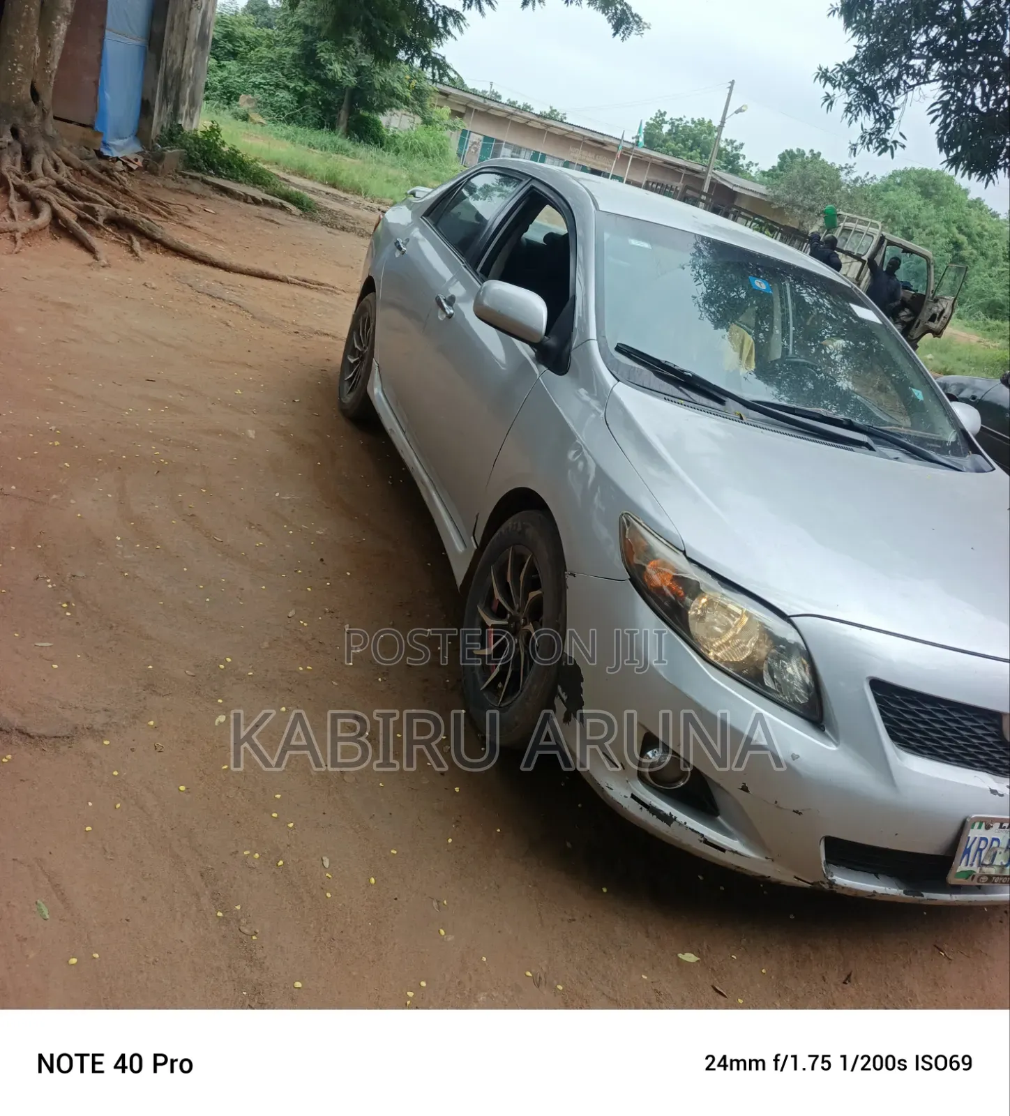 Toyota Corolla 2010 Silver