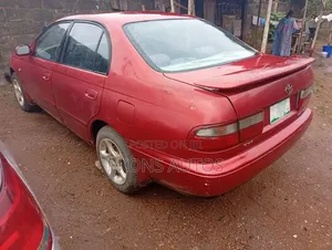 Toyota Carina E 1997 Red
