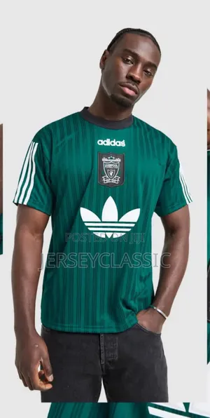 Liverpool Retro Football Jersey – Classic Vintage Kit