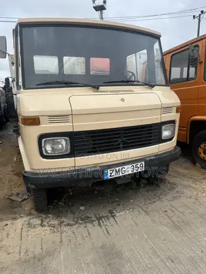 Mercedes Benz 608 Pickup (6bolts)