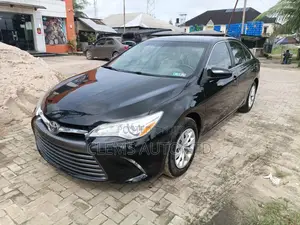 Toyota Camry 2016 Black