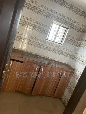 Mini Flat in Dove, Akala Express for rent