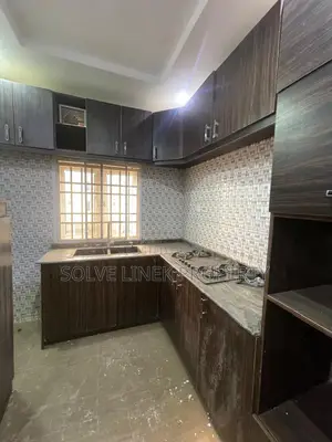 3bdrm Block of Flats in Jahi for rent