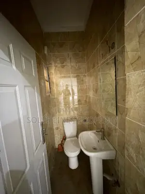 3bdrm Block of Flats in Jahi for rent