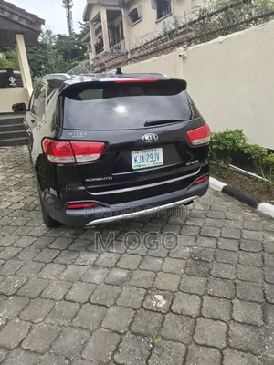 Kia Sorento 4dr SUV 2016 Black