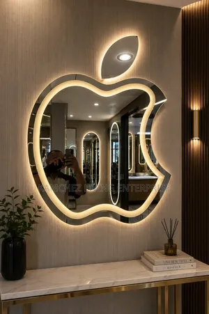 Luxury 3 Light LED Apple-Shaped Mirror
