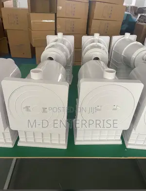 Swimming Pool Skimmer