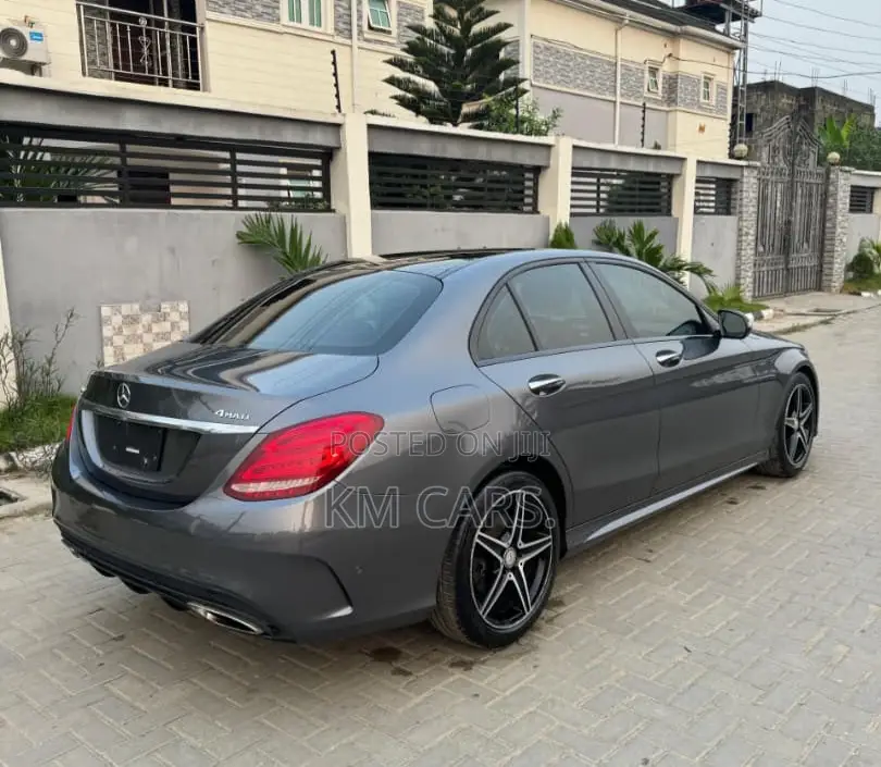 Mercedes-Benz C300 2017 Gray