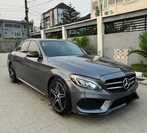 Mercedes-Benz C300 2017 Gray