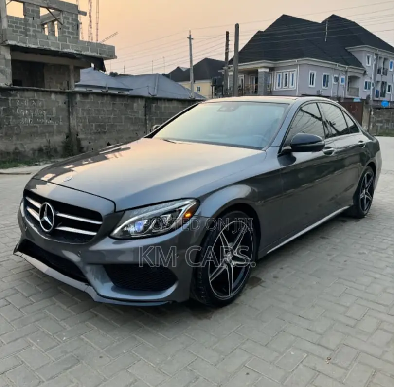 Mercedes-Benz C300 2017 Gray