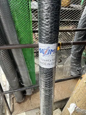 1/2 by 4ft by 150ft Feet Chicken Net
