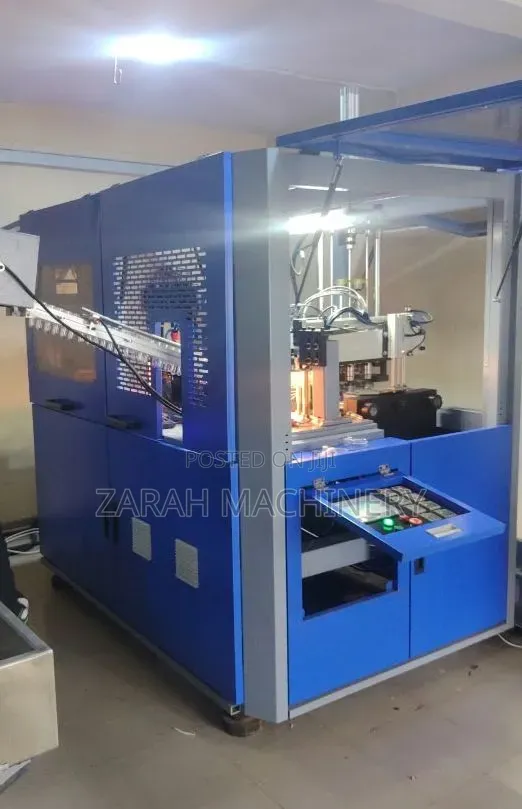 Automatic Plastic Bottle Making Machine