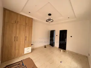 3bdrm Block of Flats in Wuye Main for rent
