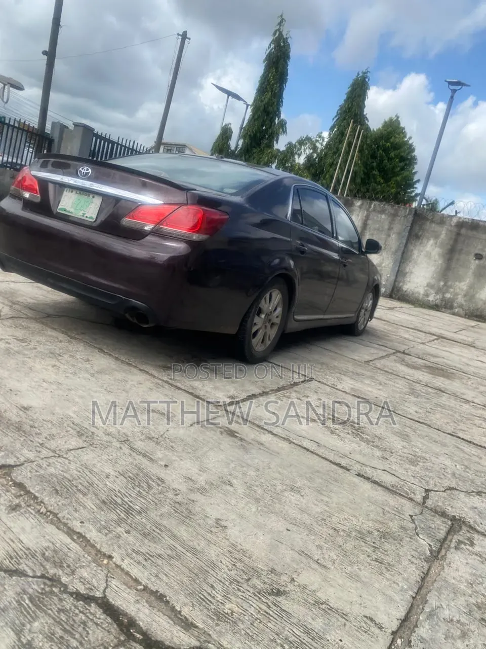 Toyota Avalon 2011 Red