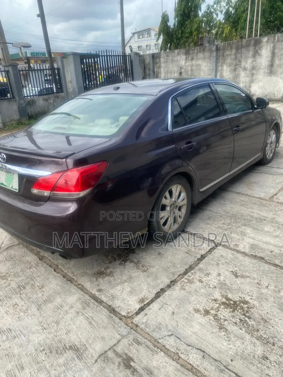 Toyota Avalon 2011 Red