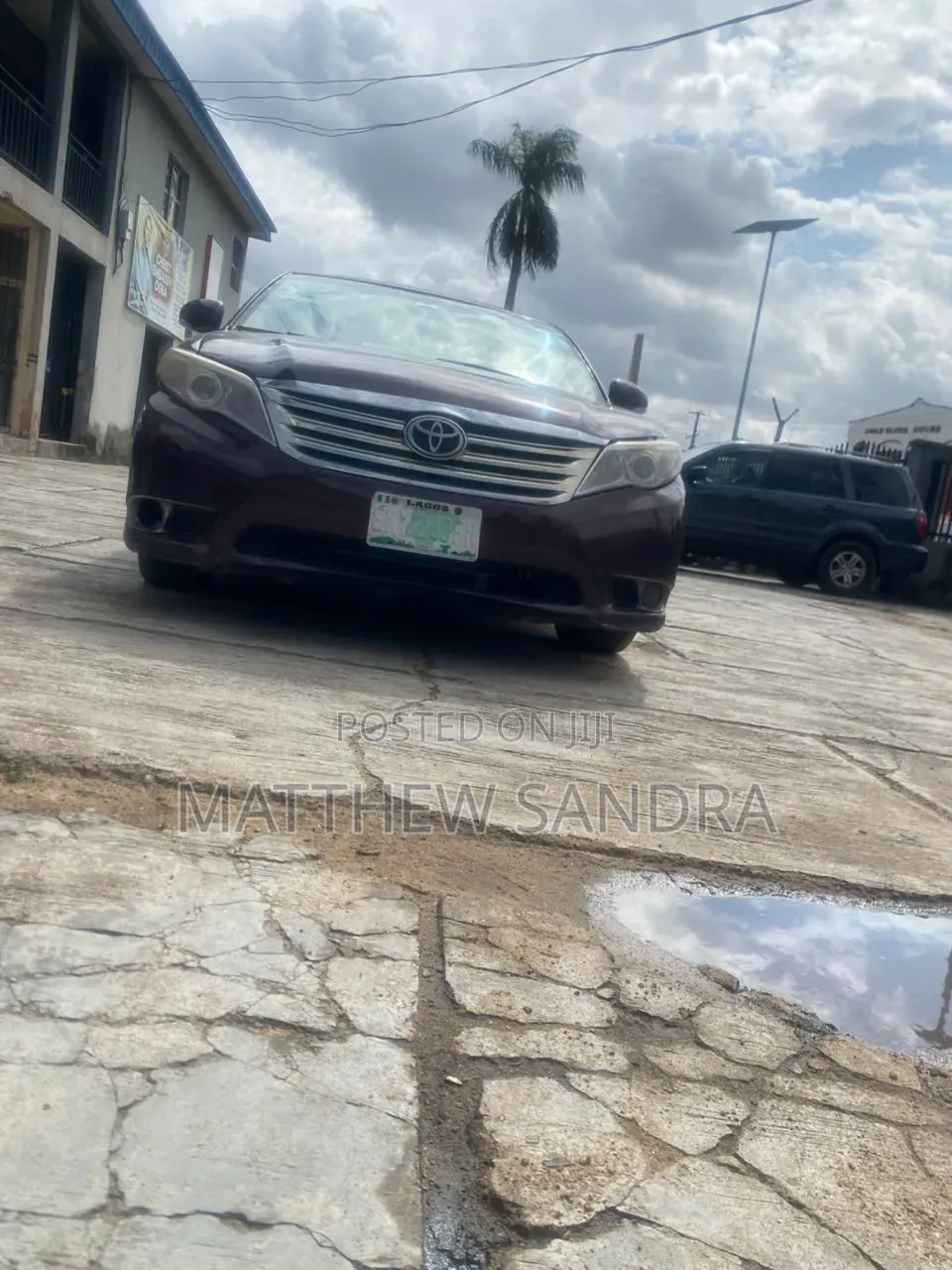 Toyota Avalon 2011 Red