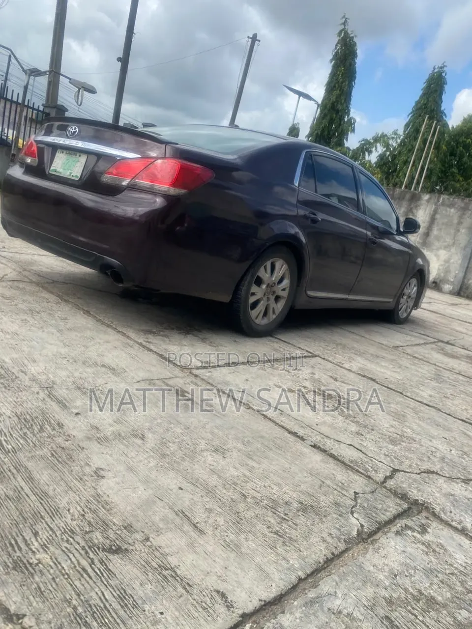 Toyota Avalon 2011 Red