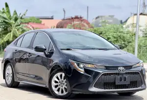 Toyota Corolla XLE 2020 Black