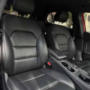 Mercedes-Benz GLA 250 2020 Red