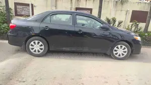 Toyota Corolla LE 4dr Sedan (1.8L 4cyl 4A) 2013 Black