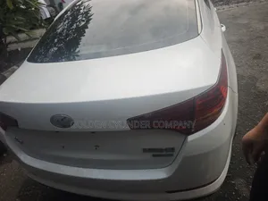 Kia K5 2013 White